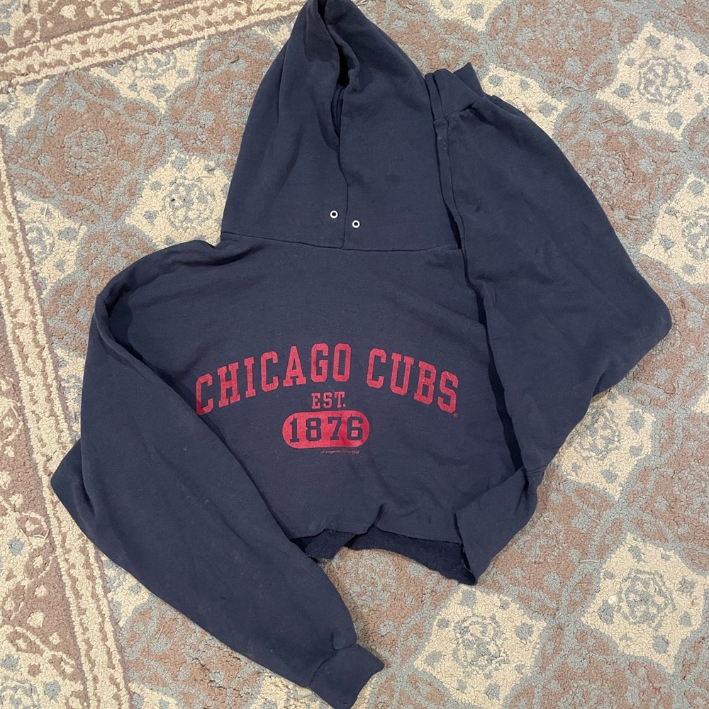 cropped navy chicago cubs hoodie, size l